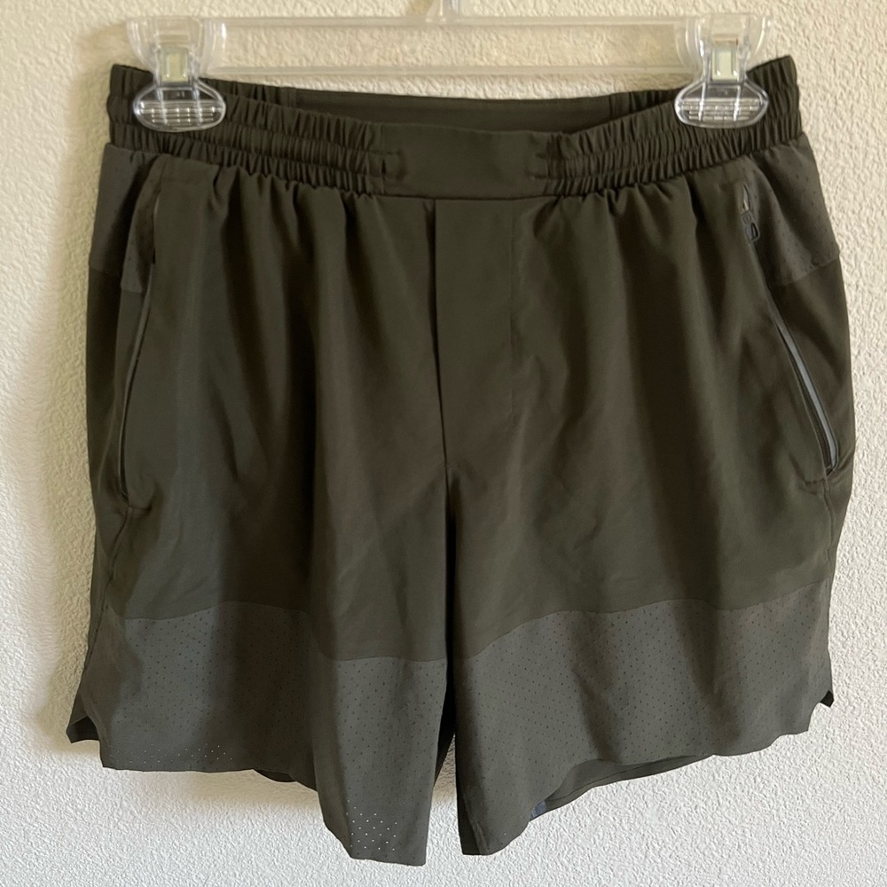 Lululemon Men’s Linerless Running Shorts Size S Olive Green